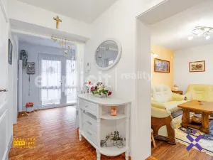 Prodej rodinného domu, Provodov, 234 m2