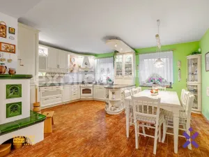 Prodej rodinného domu, Provodov, 234 m2