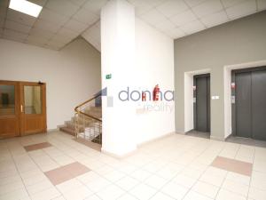Pronájem kanceláře, Praha, U průhonu, 81 m2