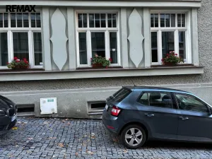 Pronájem skladu, Karlovy Vary, Moravská, 75 m2