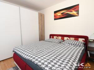 Prodej bytu 3+1, Louny, Kpt. Nálepky, 62 m2