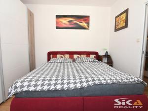 Prodej bytu 3+1, Louny, Kpt. Nálepky, 62 m2