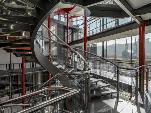 Pronájem kanceláře, Praha - Karlín, Karolinská, 1477 m2