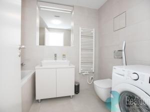 Pronájem bytu 2+kk, Praha - Chodov, Bachova, 57 m2