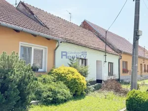 Prodej pozemku pro bydlení, Pouzdřany, Hlavní, 902 m2