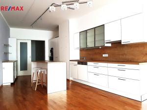 Pronájem bytu 3+kk, Praha, Baarova, 111 m2