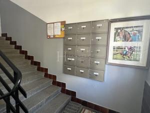 Pronájem bytu 1+kk, Praha - Vokovice, Africká, 30 m2