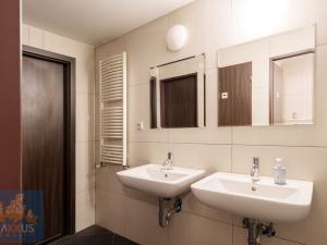 Pronájem obchodního prostoru, Praha - Vinohrady, Chrudimská, 360 m2