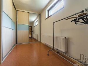 Pronájem rodinného domu, Ostrava, U Váhy, 296 m2