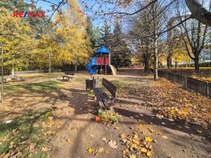 Pronájem bytu 3+1, Praha - Hlubočepy, Lamačova, 63 m2