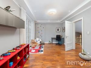 Prodej vily, Praha - Dejvice, V Šáreckém údolí, 459 m2