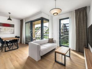 Pronájem bytu 2+kk, Praha - Libeň, Menclova, 52 m2