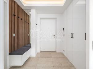 Pronájem bytu 2+kk, Praha - Libeň, Menclova, 52 m2