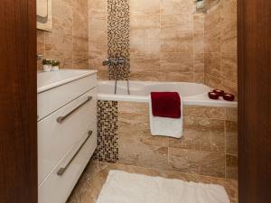 Prodej bytu 2+1, Praha - Břevnov, Brunclíkova, 57 m2