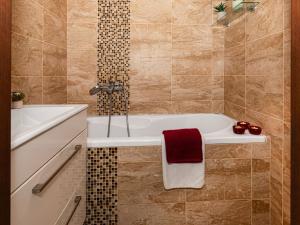 Prodej bytu 2+1, Praha - Břevnov, Brunclíkova, 57 m2