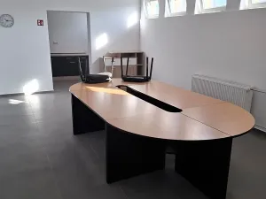 Pronájem skladu, Pardubice, Dělnická, 2200 m2