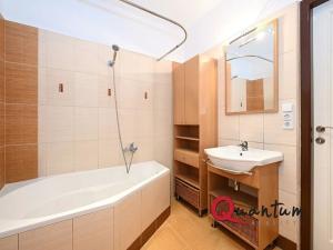 Pronájem bytu 2+kk, Praha - Vinohrady, Kouřimská, 45 m2