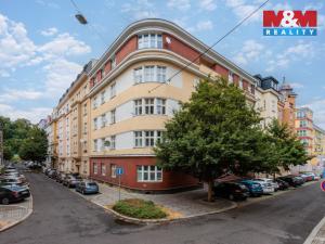 Prodej bytu 1+1, Karlovy Vary, K. Čapka, 36 m2