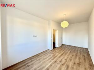 Pronájem bytu 2+kk, Karlovy Vary, Šumavská, 65 m2