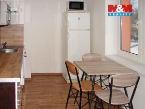 Pronájem bytu 1+1, Týniště nad Orlicí, Družstevní, 37 m2