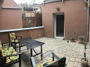 Pronájem bytu 3+kk, Praha - Kobylisy, Na pěšinách, 77 m2