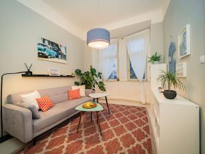 Prodej bytu 2+kk, Praha - Nusle, náměstí Generála Kutlvašra, 50 m2