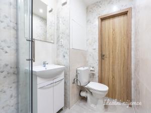 Pronájem bytu 2+1, Praha - Letňany, Chlebovická, 61 m2