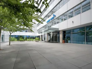 Pronájem kanceláře, Praha - Smíchov, Radlická, 208 m2