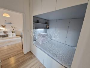 Pronájem bytu 1+kk, Praha - Žižkov, Roháčova, 31 m2