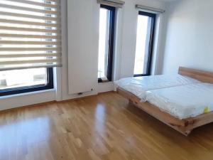 Pronájem bytu 3+kk, Ostrava, Biskupská, 101 m2