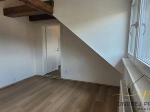 Pronájem bytu 2+kk, Řevnice, Nerudova, 49 m2