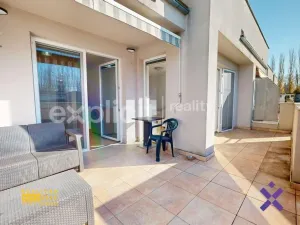 Pronájem bytu 2+kk, Kroměříž, Nitranská, 69 m2