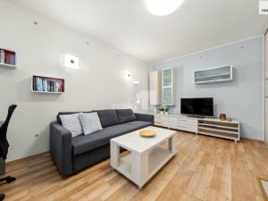 Prodej rodinného domu, Cerhenice, Školská, 306 m2