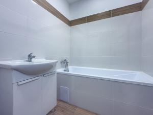 Pronájem bytu 3+1, Chomutov, Školní pěšina, 62 m2