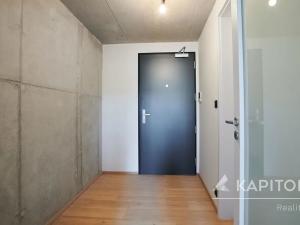 Prodej bytu 2+kk, Praha - Vysočany, Kolbenova, 77 m2