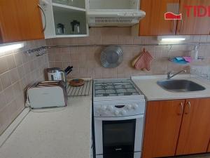 Pronájem bytu 3+1, Praha, Kunešova, 80 m2