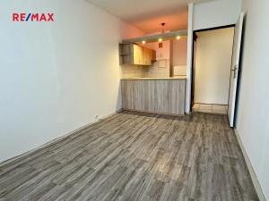 Pronájem bytu 2+kk, Kladno, Holandská, 40 m2