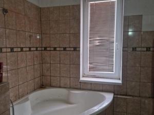 Prodej bytu 3+1, Stráž, 74 m2