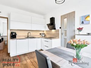 Prodej bytu 2+1, Dalovice - Všeborovice, Dolní, 62 m2