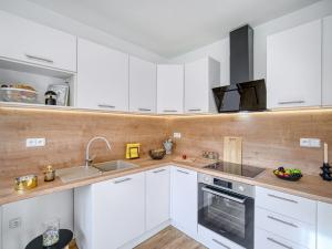 Pronájem bytu 1+1, Děčín - Děčín IX-Bynov, Gagarinova, 34 m2