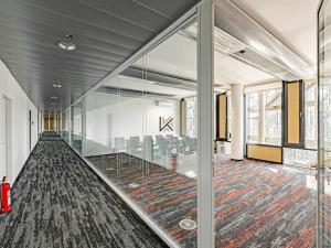 Pronájem kanceláře, Praha - Karlín, Karolinská, 2439 m2