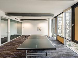 Pronájem kanceláře, Praha - Karlín, Karolinská, 537 m2