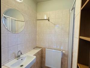 Pronájem bytu 1+1, Praha - Uhříněves, Čtyřkolská, 39 m2