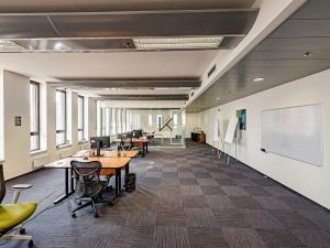 Pronájem kanceláře, Praha - Karlín, Karolinská, 1044 m2