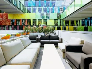 Pronájem obchodního prostoru, Praha - Karlín, Karolinská, 207 m2