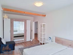 Pronájem bytu 4+kk, Praha - Vršovice, Kazašská, 91 m2