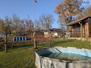 Prodej chaty, Chlumec, U zámeckého rybníka, 16 m2