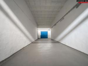 Pronájem skladu, Kolín, Ovčárecká, 2000 m2