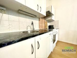 Pronájem bytu 2+kk, Zlín, Lorencova, 55 m2