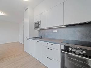 Pronájem bytu 1+kk, Praha - Chodov, Líbalova, 27 m2